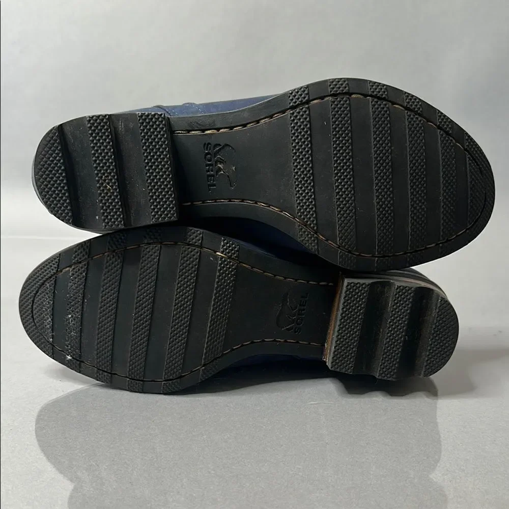 SOREL Women’s Lolla Cut‑Out Bootie in navy blue suede Booties Size 6 (B-1765)